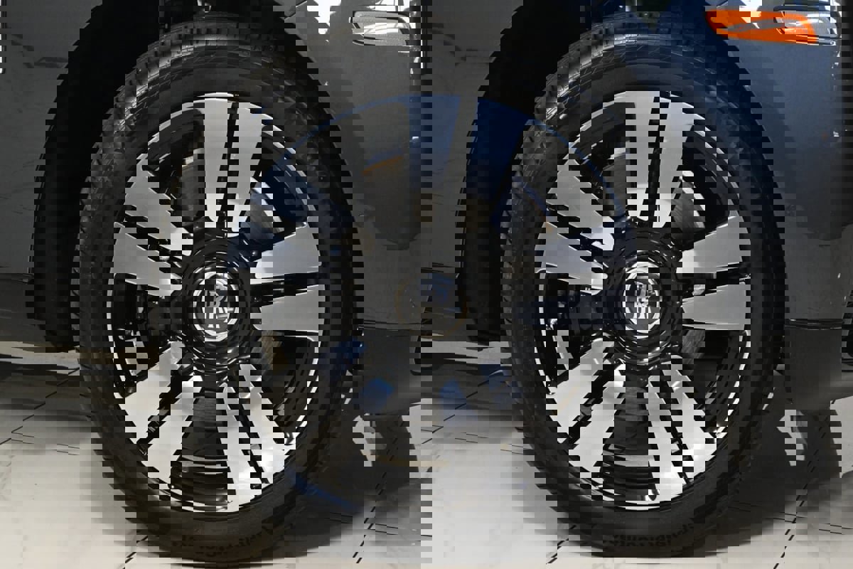 Used 2019 Rolls-Royce Cullinan image 26