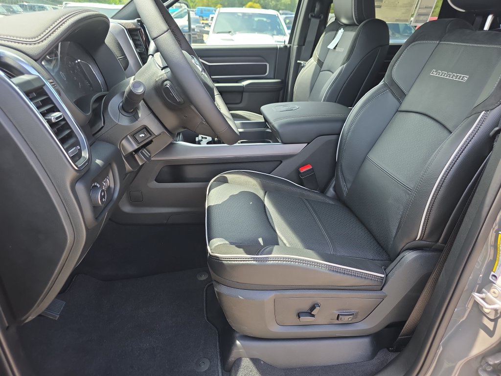 New 2026 RAM 3500 Laramie w/ Night Edition AWD/4WD image 11
