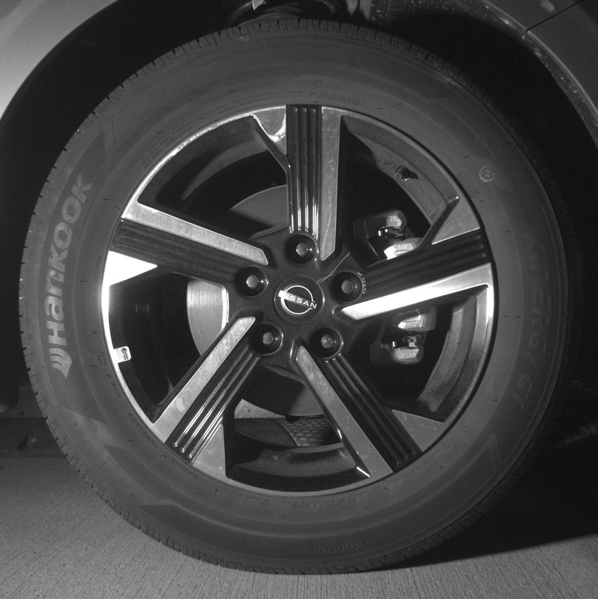 Used 2025 Nissan Sentra SV image 13