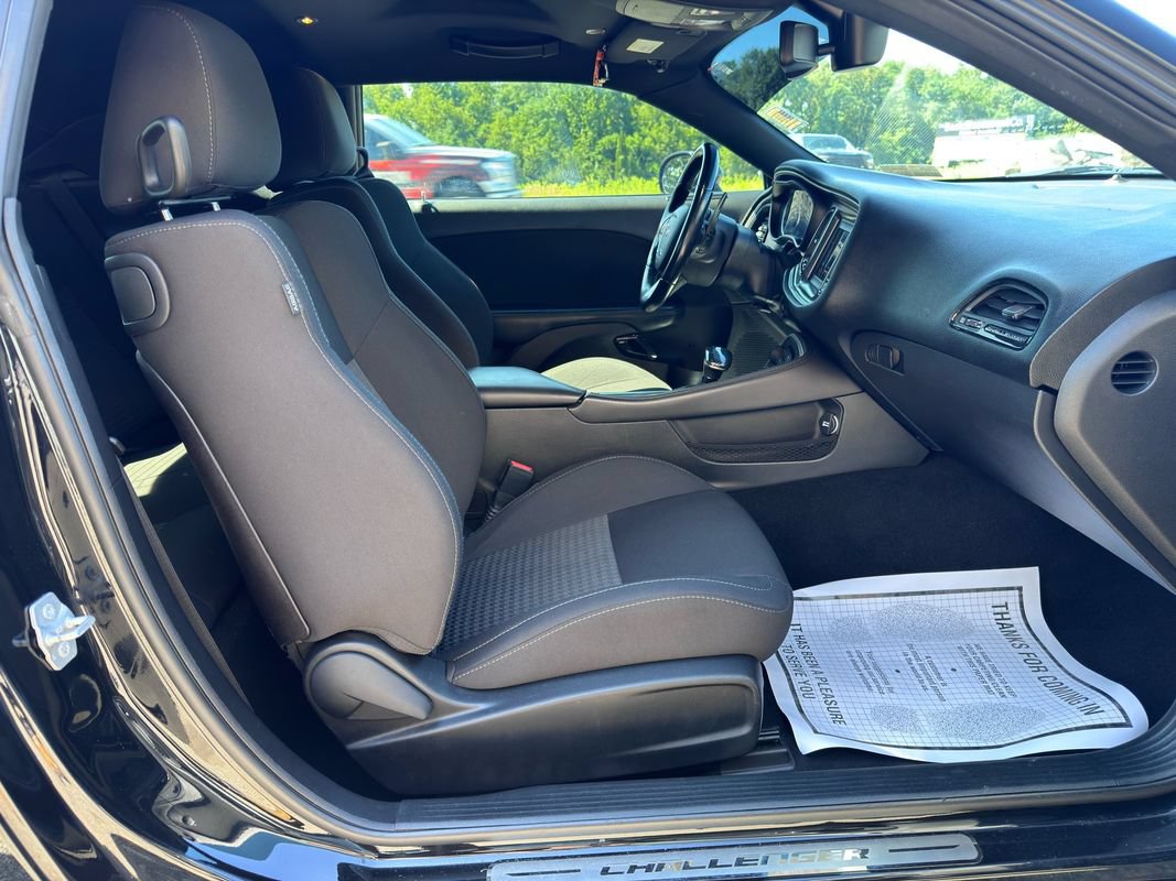 Used 2019 Dodge Challenger R/T RWD image 30