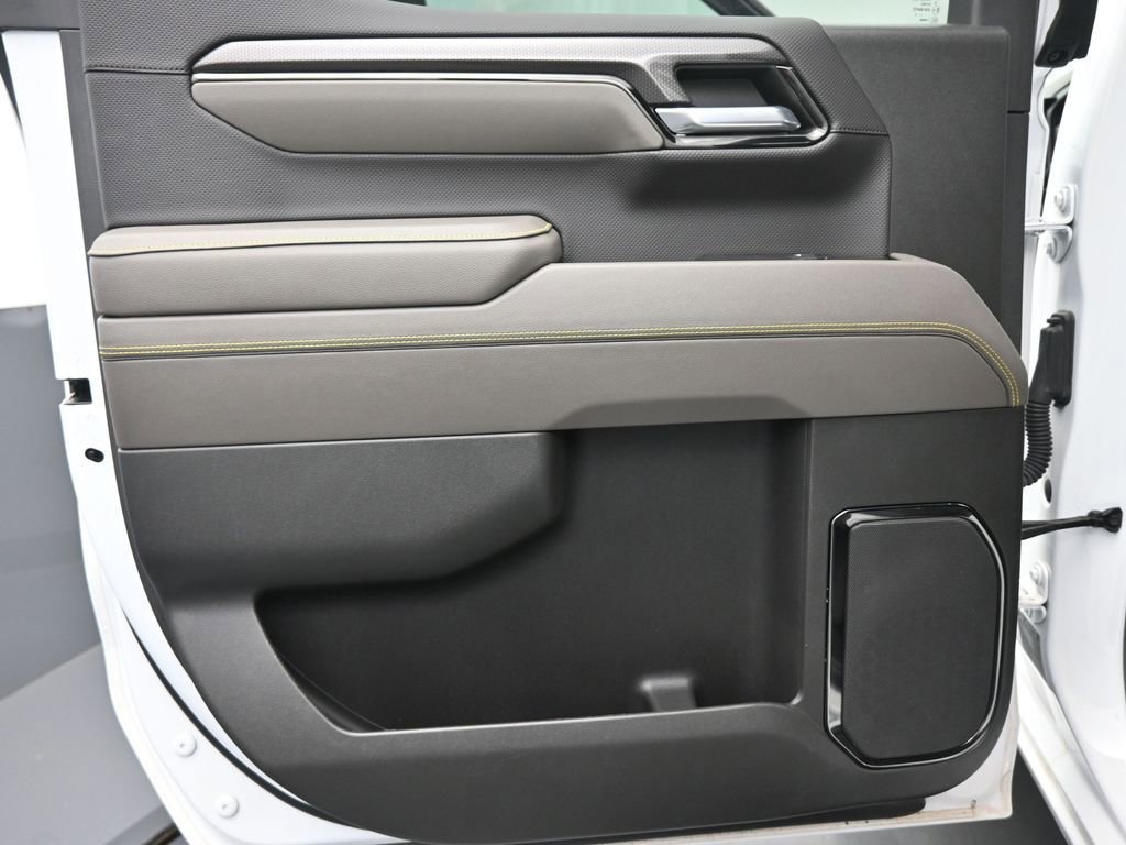 Used 2022 Chevrolet Silverado 1500 ZR2 w/ Technology Package image 14