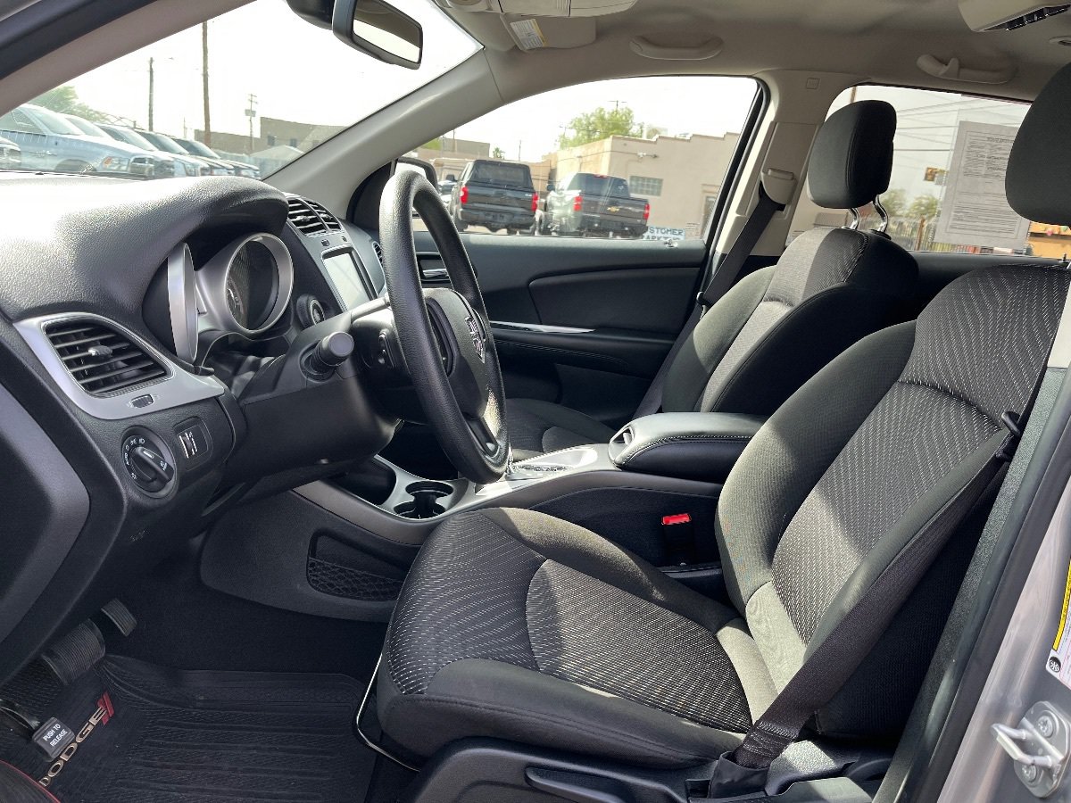 Used 2019 Dodge Journey SE FWD image 11