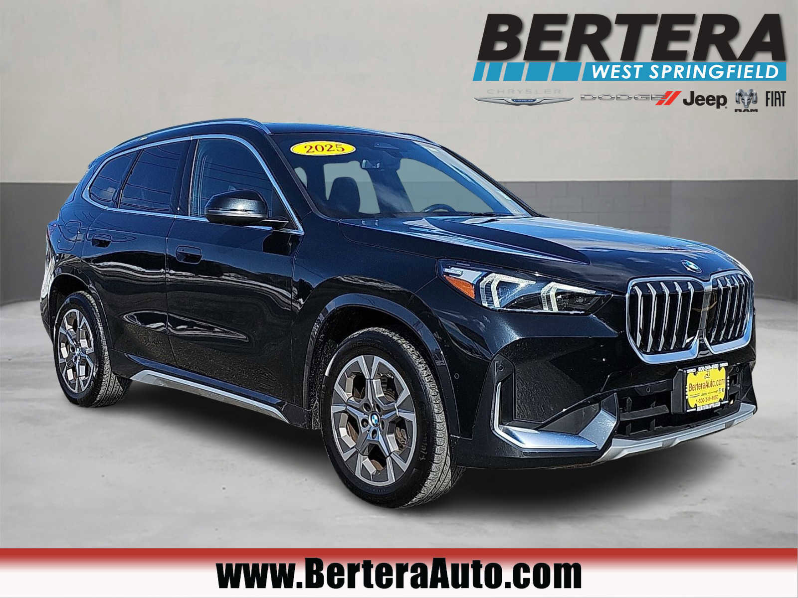 Used 2025 BMW X1 xDrive28i image 1
