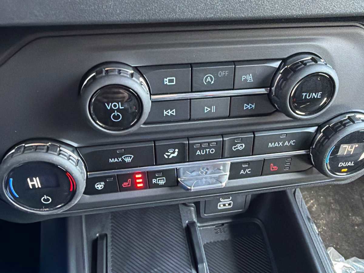 New 2026 Ford Bronco Outer Banks AWD/4WD image 15