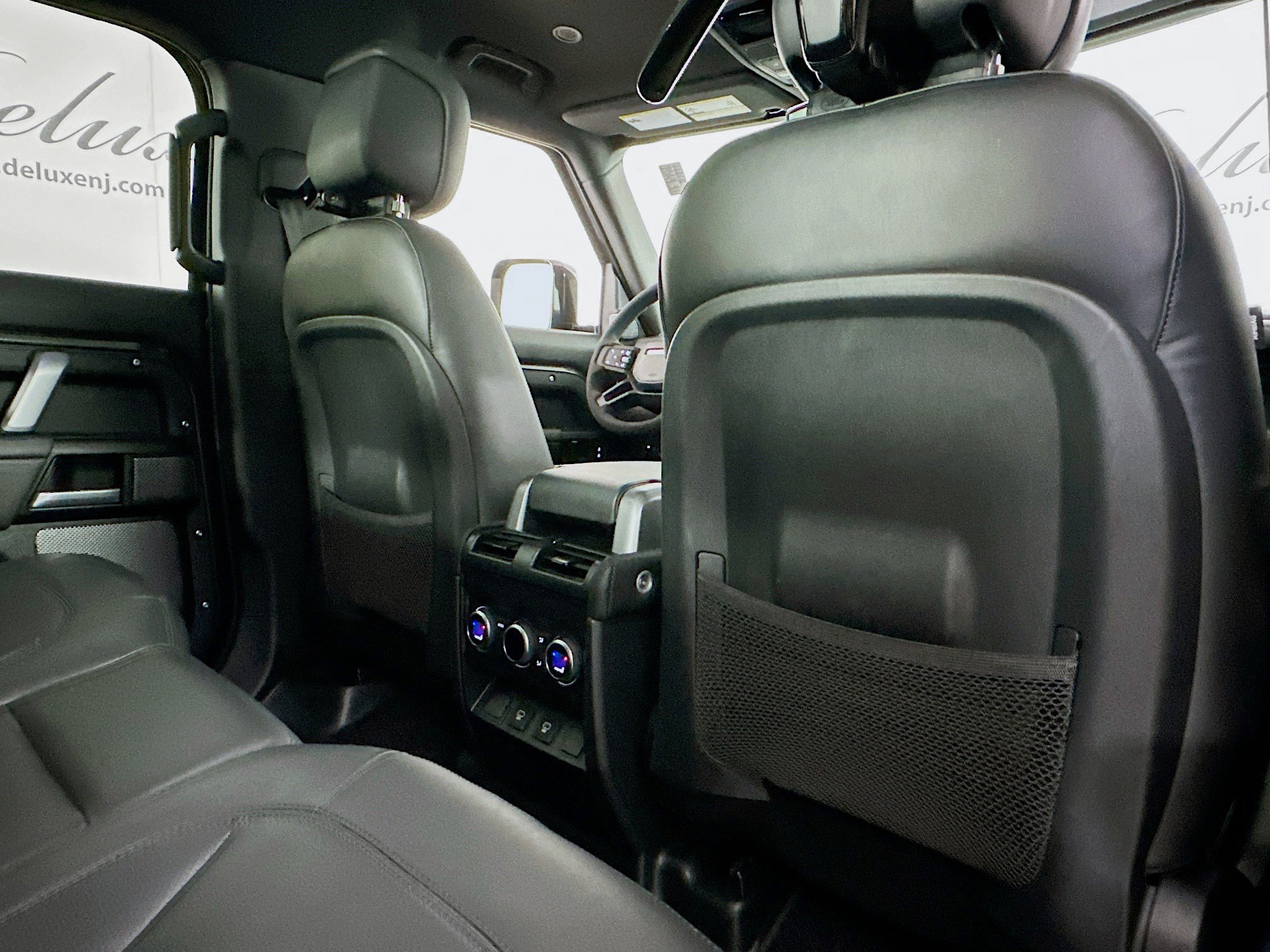 Used 2024 Land Rover Defender 110 Carpathian Edition image 28