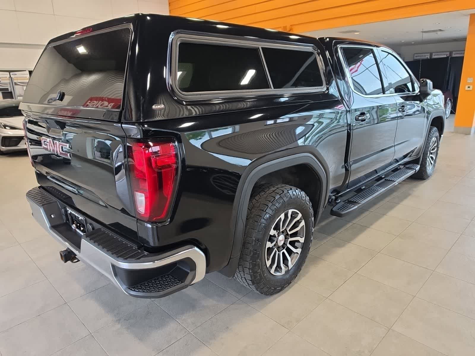 Used 2019 GMC Sierra 1500 SLE w/ SLE Value Package AWD/4WD image 7