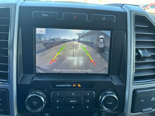 Used 2020 Ford F350 Lariat w/ Snow Plow/Camper Package image 33