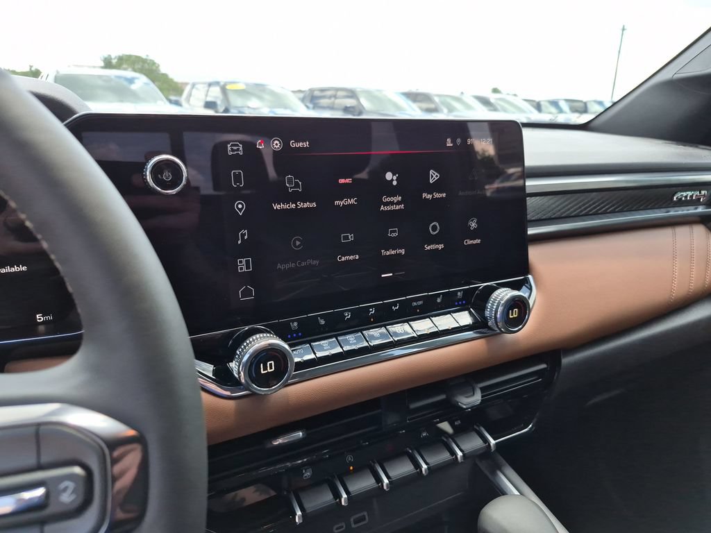 New 2026 GMC Canyon AT4 w/ AT4 Premium Package AWD/4WD image 28