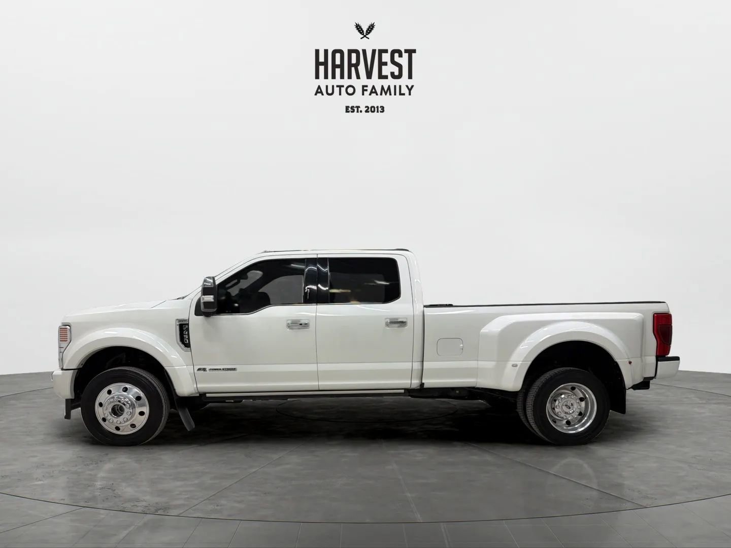 Used 2021 Ford F450 Platinum w/ FX4 Off-Road Package image 2