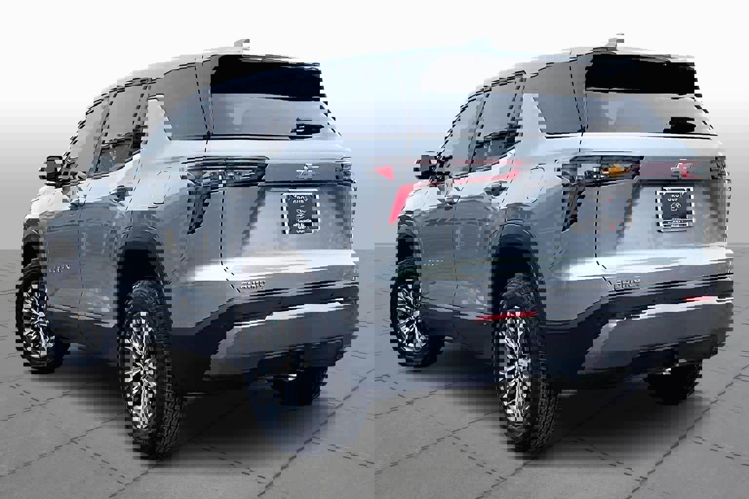 Used 2025 Chevrolet Equinox LT image 11