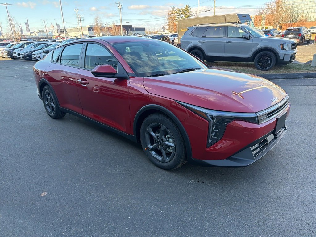 New 2025 Kia K4 LXS image 4