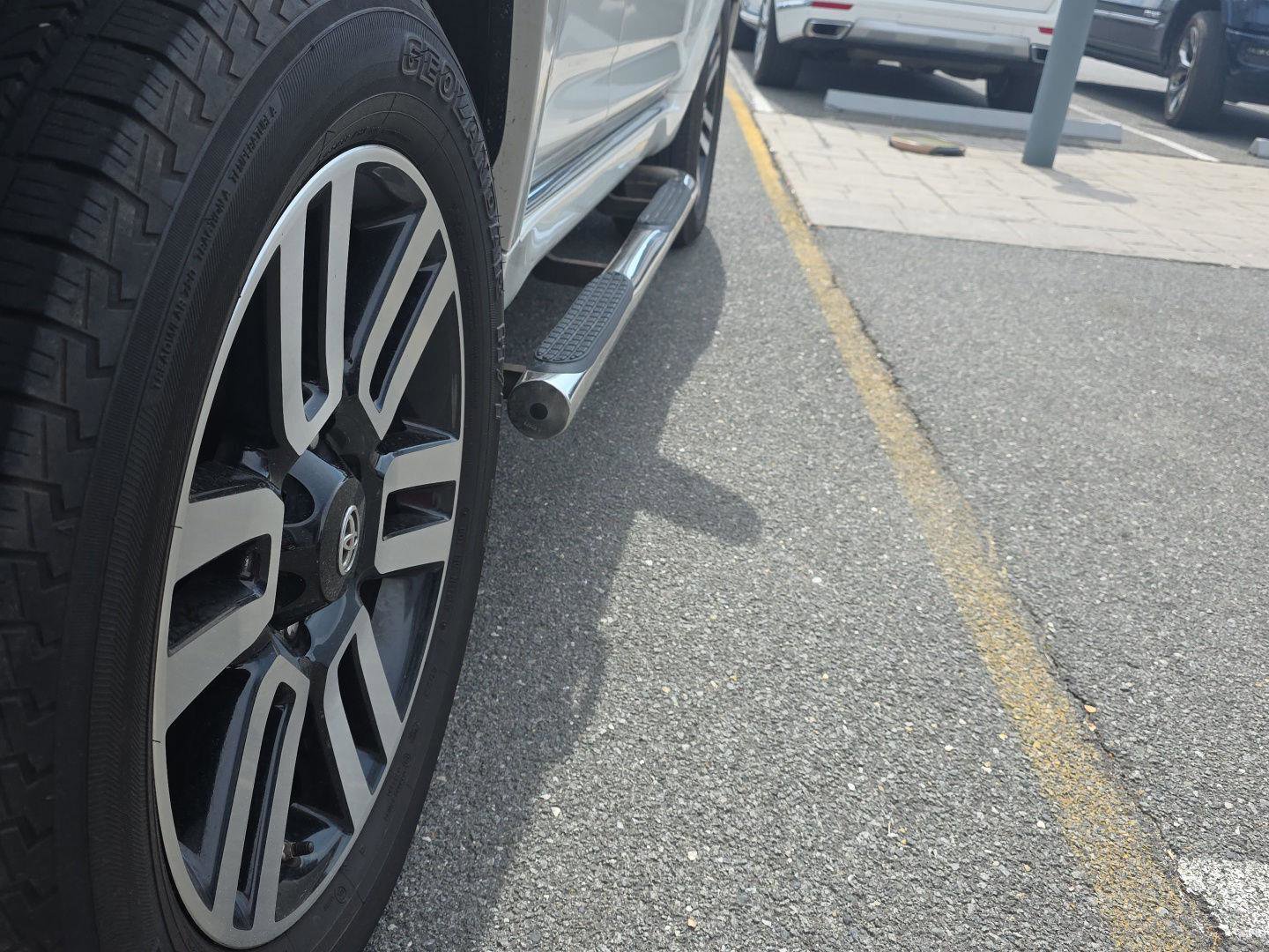 Used 2018 Toyota 4Runner Limited AWD/4WD image 11