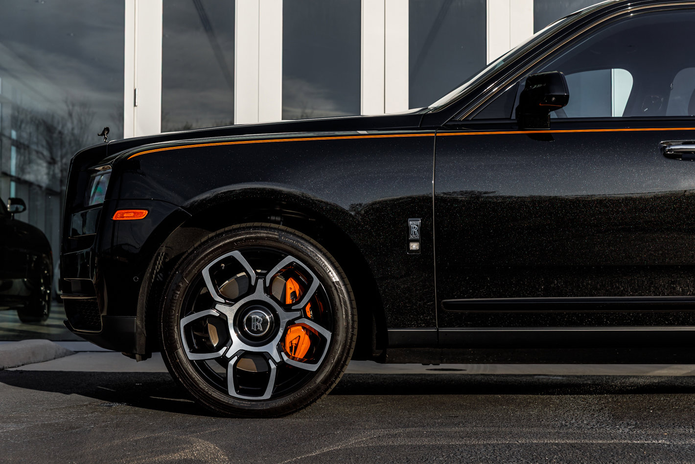 Certified 2024 Rolls-Royce Cullinan Black Badge w/ Driver's Package image 8