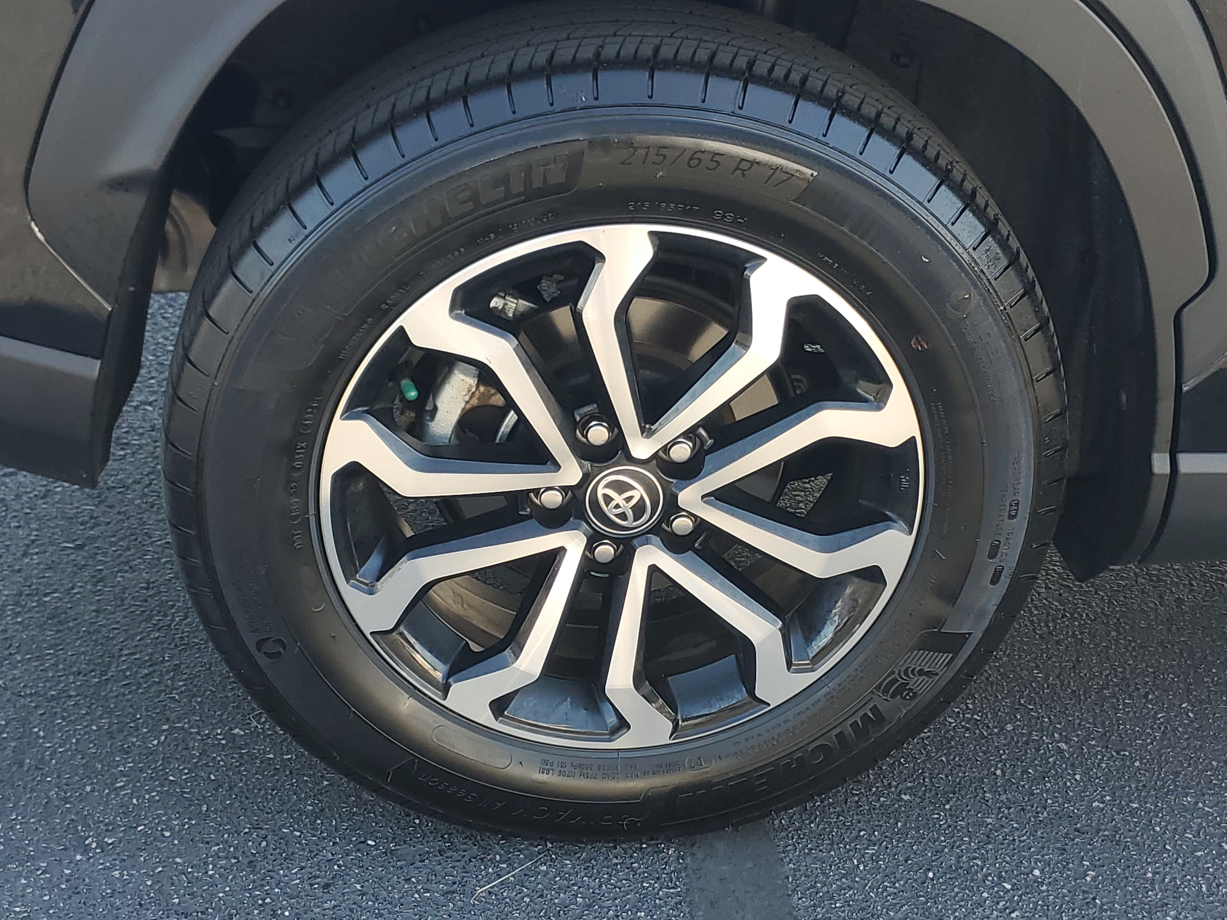 Certified 2025 Toyota Corolla Cross AWD Hybrid image 6