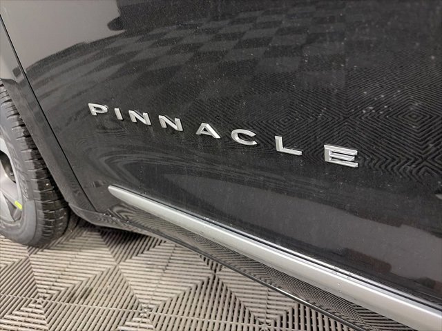 New 2026 Chrysler Pacifica Pinnacle image 9