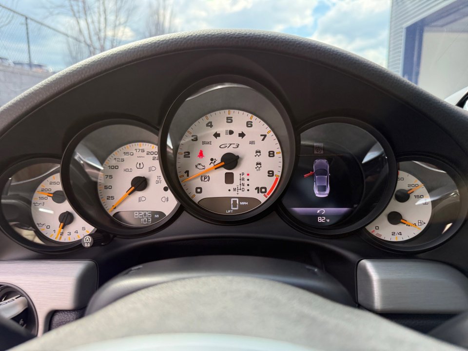 Certified 2015 Porsche 911 GT3 image 25