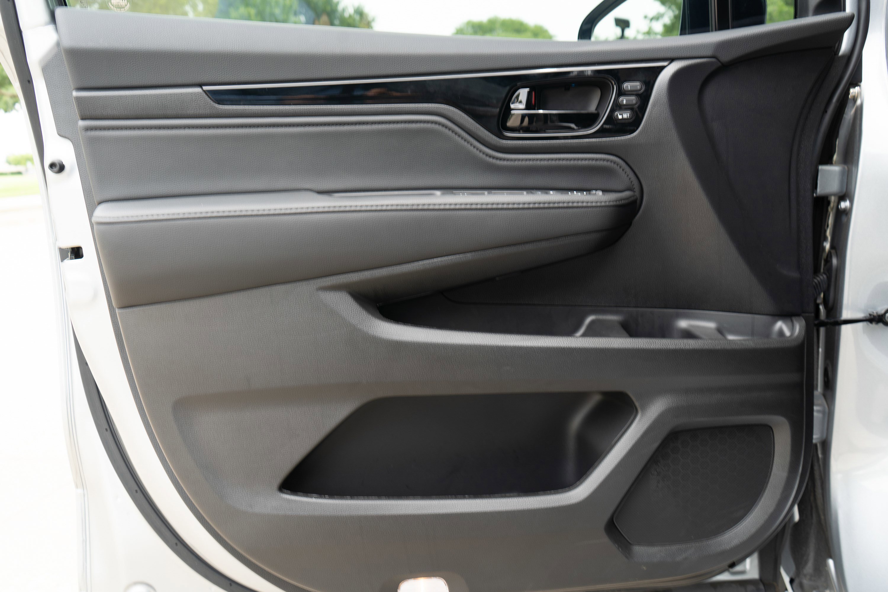 Certified 2025 Honda Odyssey Elite image 36