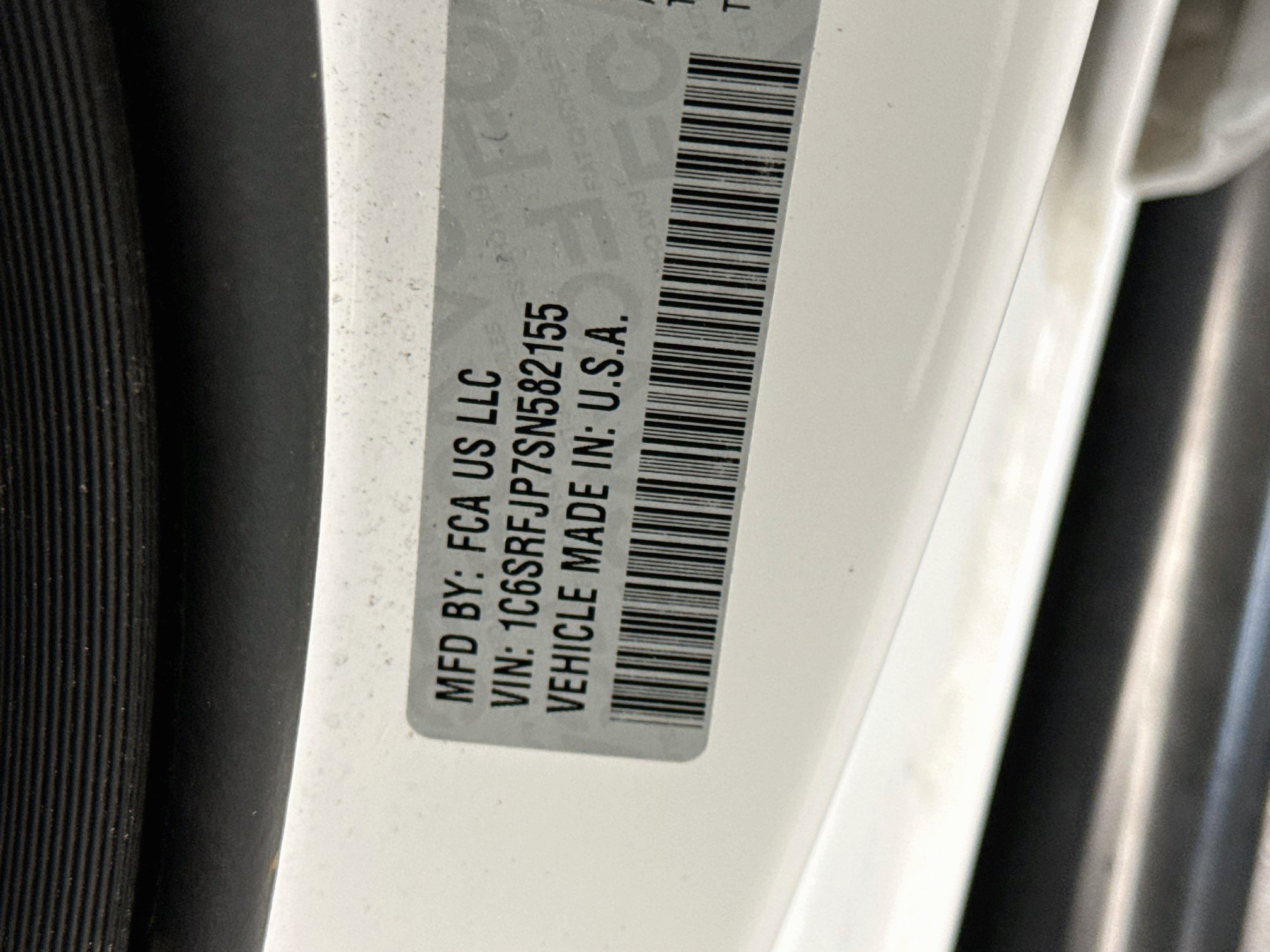 Used 2025 RAM 1500 Laramie AWD/4WD image 12