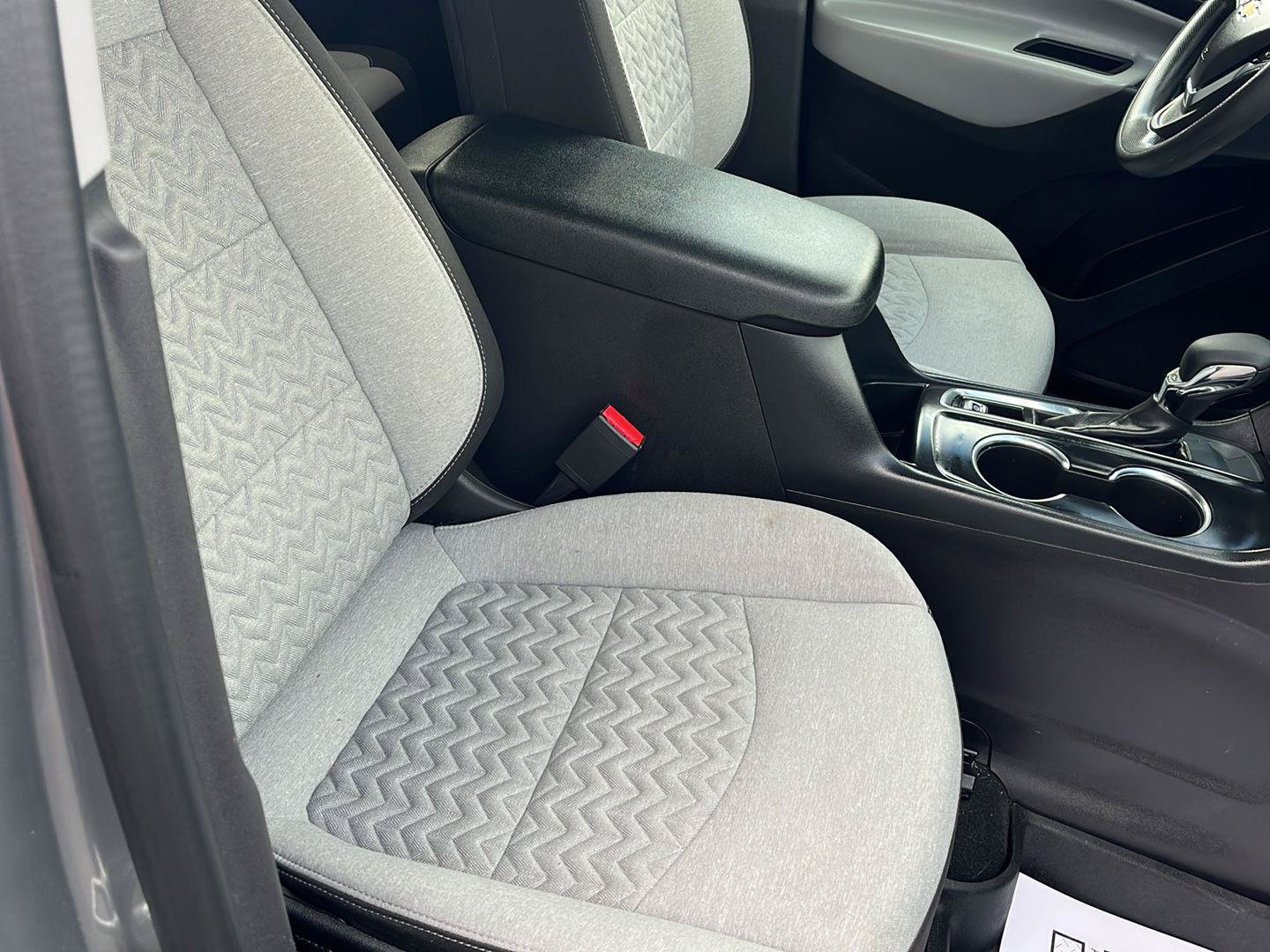 Used 2024 Chevrolet Equinox LS w/ LS Convenience Package FWD image 28