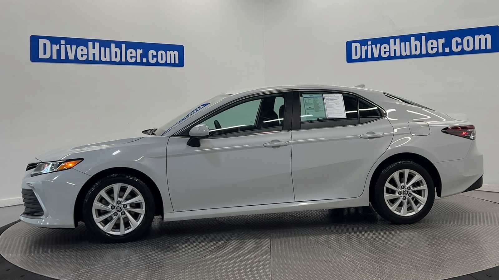 Used 2022 Toyota Camry LE w/ Carpet Mat Package (TMS) AWD/4WD image 5