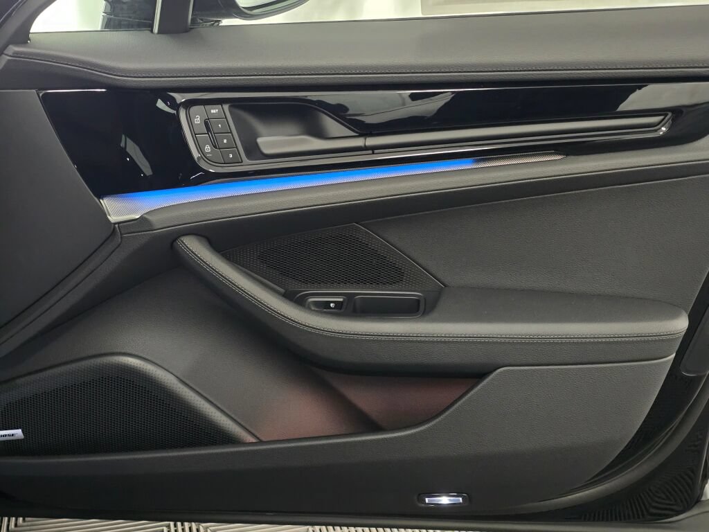 New 2026 Porsche Panamera 4 AWD/4WD image 29