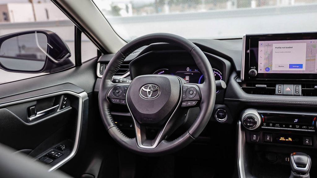 Used 2023 Toyota RAV4 XLE Premium AWD/4WD image 18