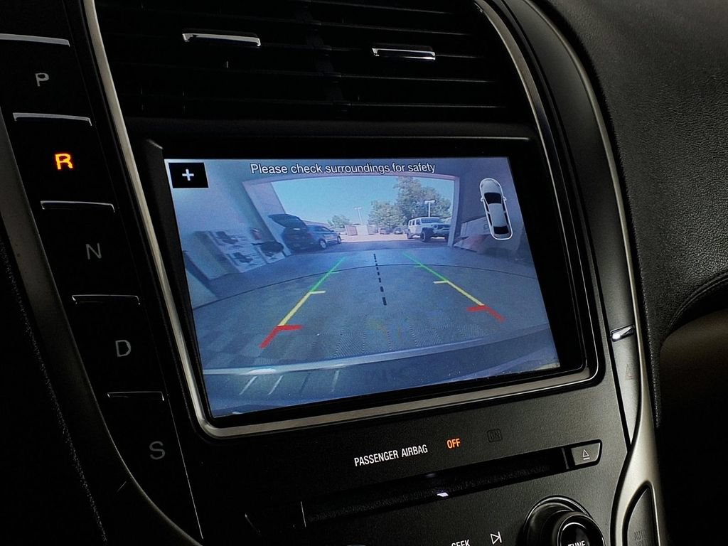Used 2016 Lincoln MKX Select w/ Select Plus Package FWD image 19