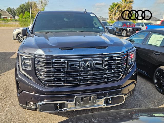 Used 2023 GMC Sierra 1500 Denali Ultimate AWD/4WD image 3