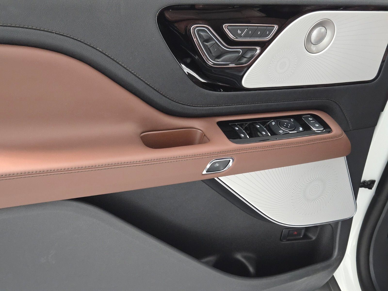 New 2026 Lincoln Aviator Reserve AWD/4WD image 25