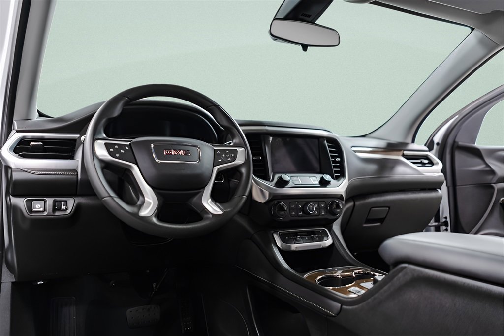 Used 2023 GMC Acadia SLE w/ Driver Convenience Package image 29