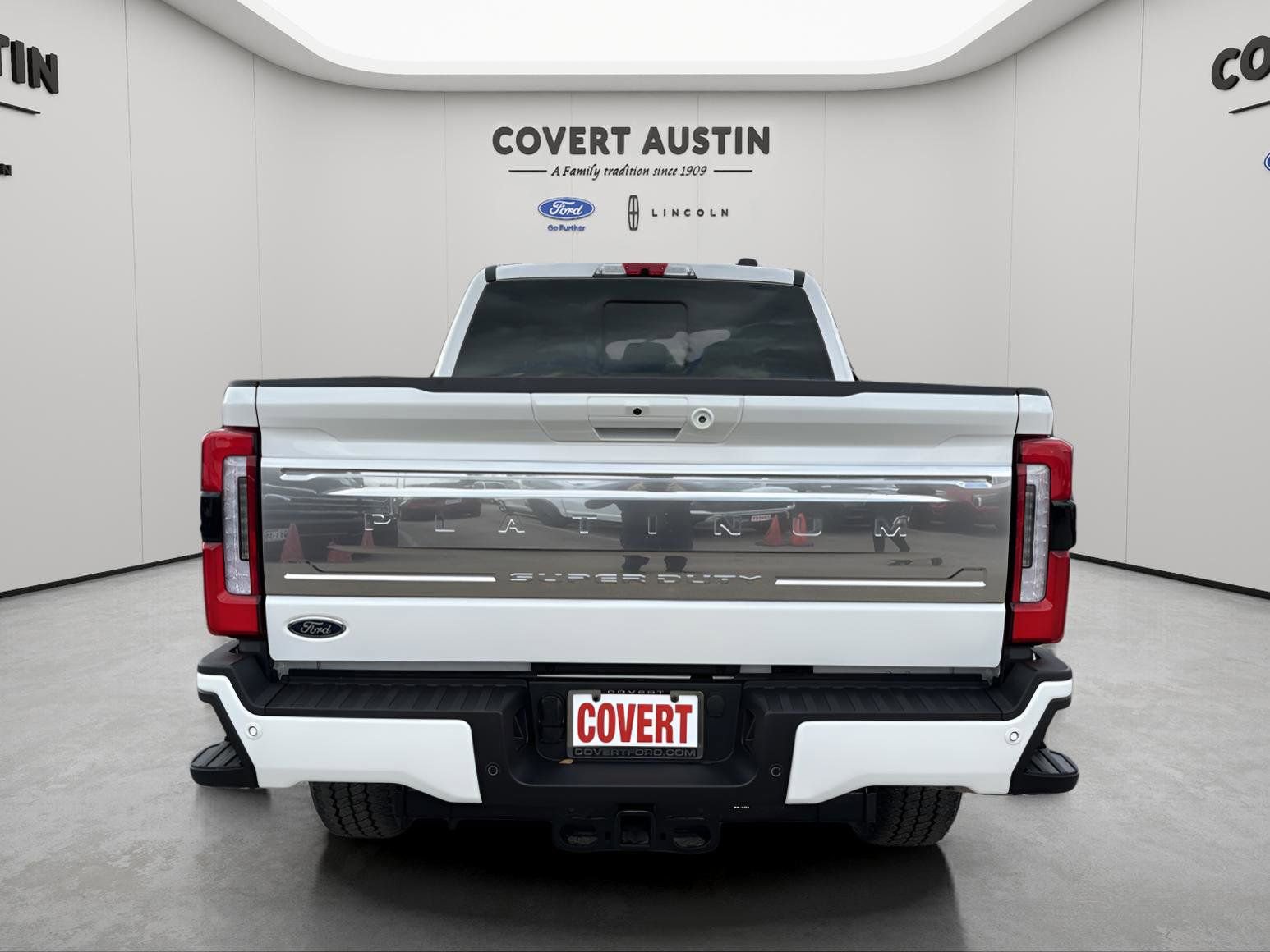 Used 2026 Ford F350 Platinum w/ Platinum Plus Package image 4