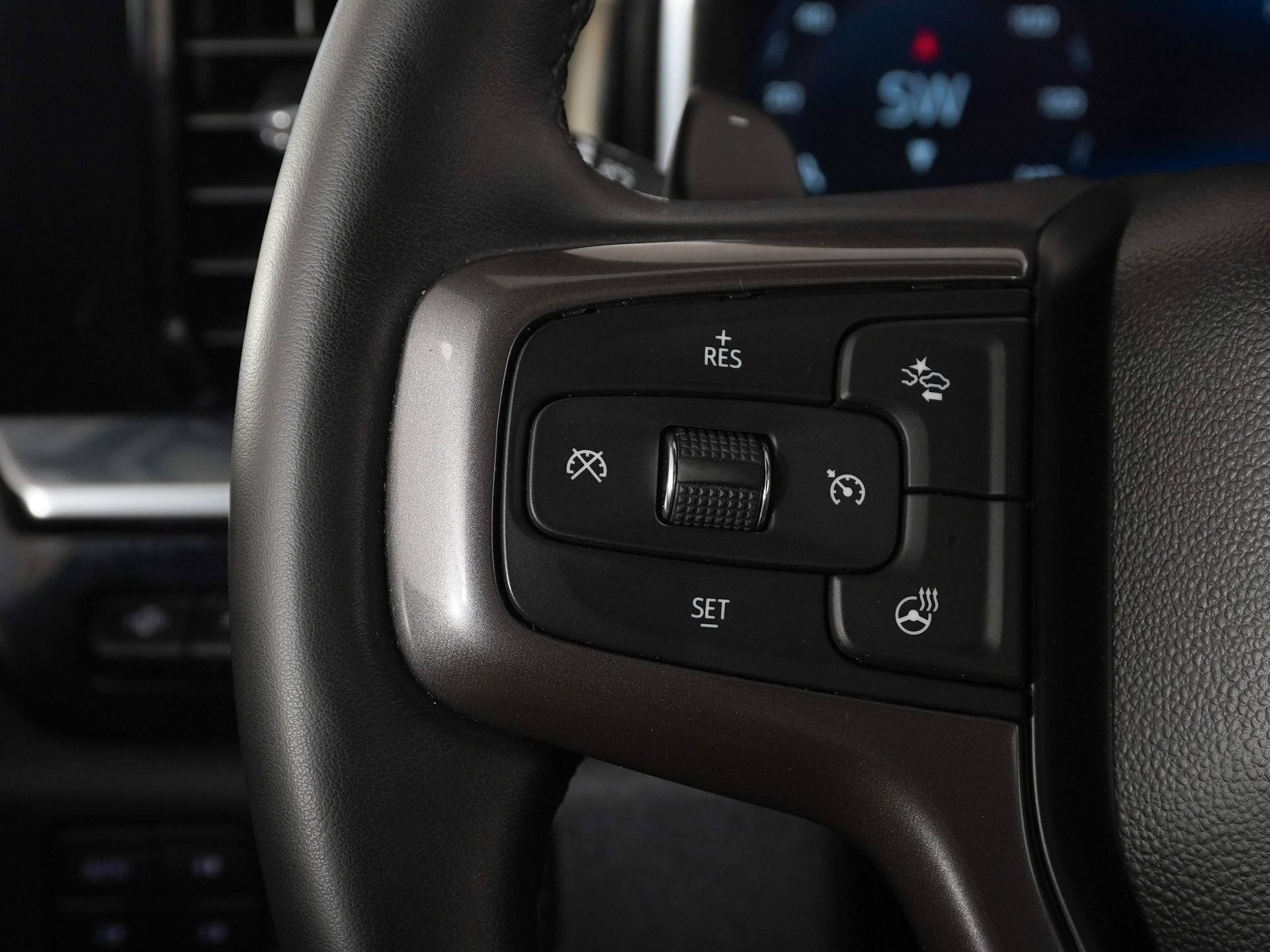 Used 2024 Chevrolet Silverado 1500 High Country w/ High Country Premium Package AWD/4WD image 21