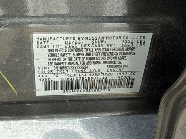 Used 2025 Nissan Sentra SV FWD image 32