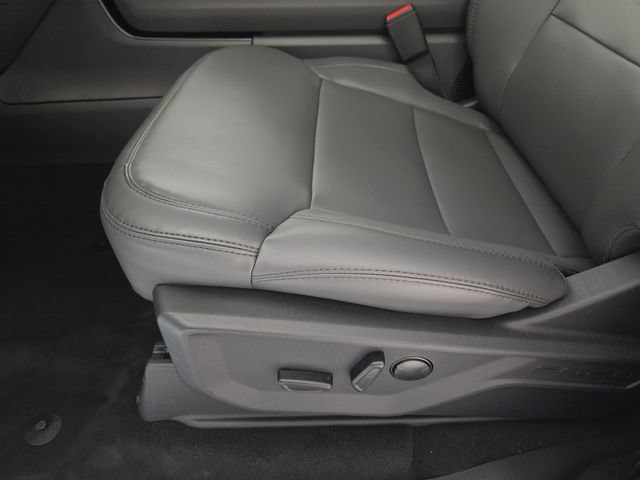 New 2026 Ford Expedition Active RWD image 18
