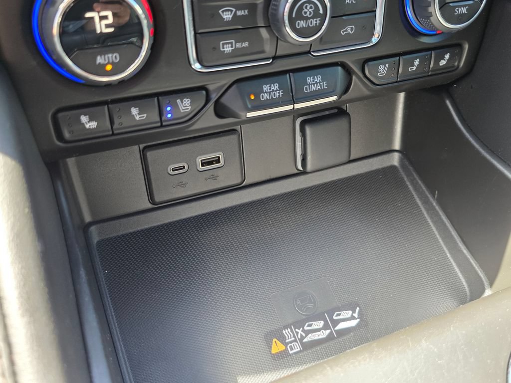 Used 2023 Chevrolet Tahoe High Country AWD/4WD image 39