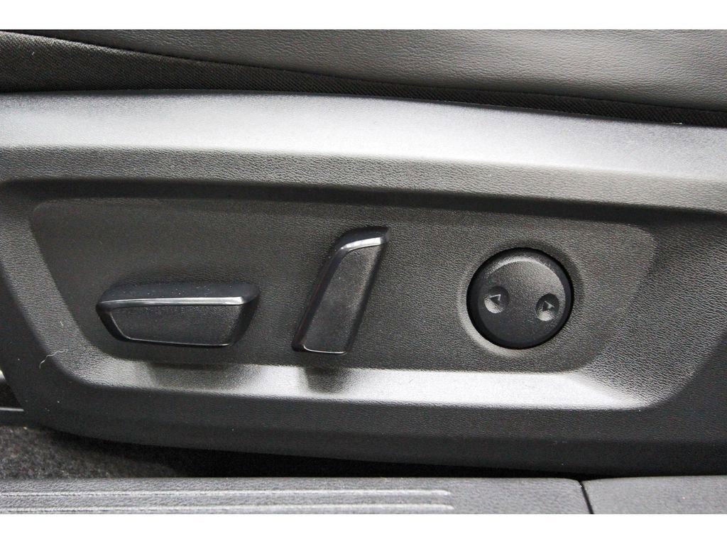 Used 2023 Nissan Rogue SV w/ SV Premium B Package FWD image 28
