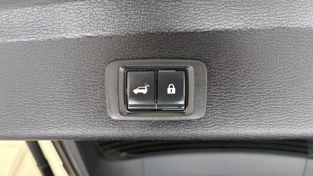 Used 2023 Mitsubishi Outlander SE AWD/4WD image 8