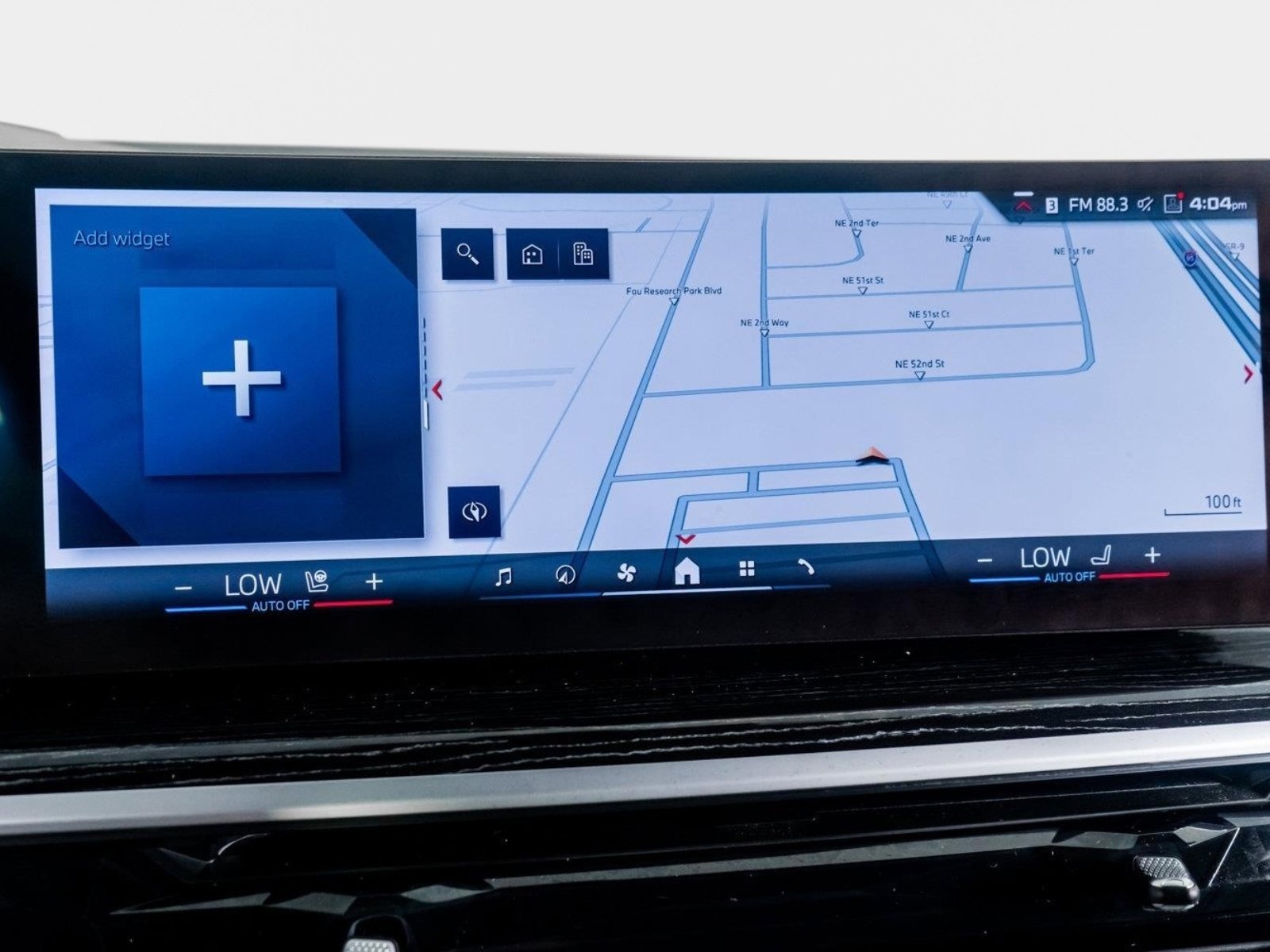 Used 2025 BMW X7 M60i image 51