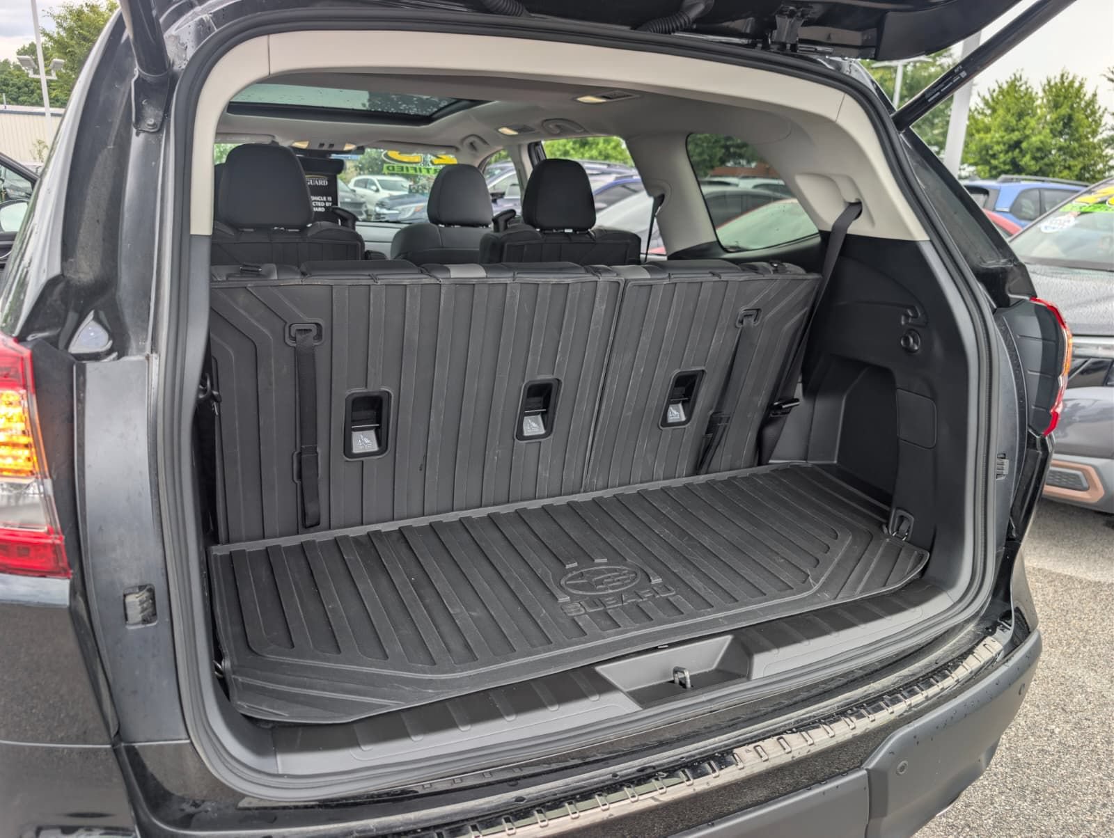 Certified 2025 Subaru Ascent Onyx Edition AWD/4WD image 39
