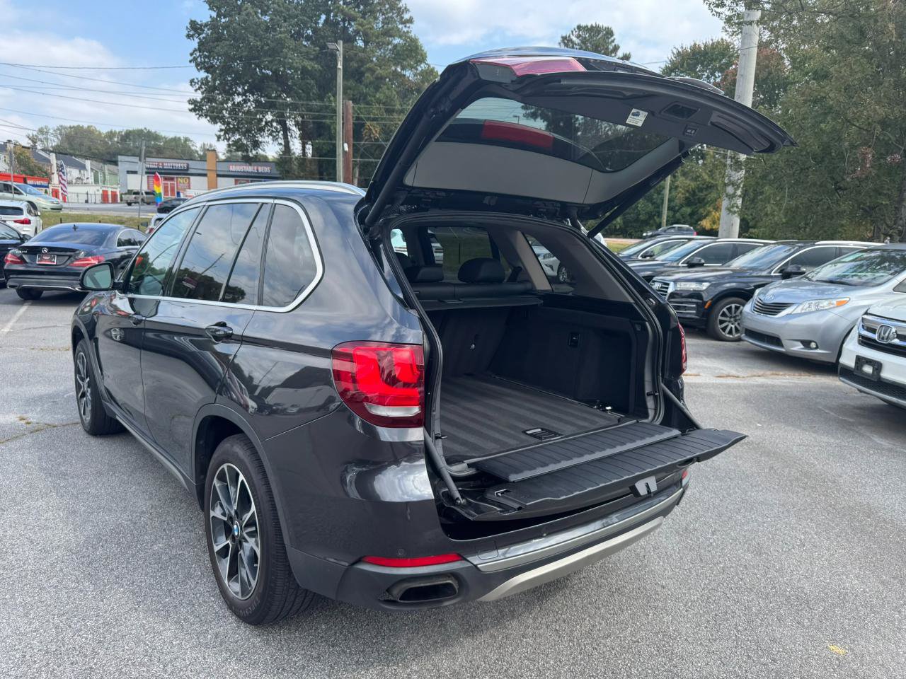 Used 2015 BMW X5 xDrive50i AWD/4WD image 37