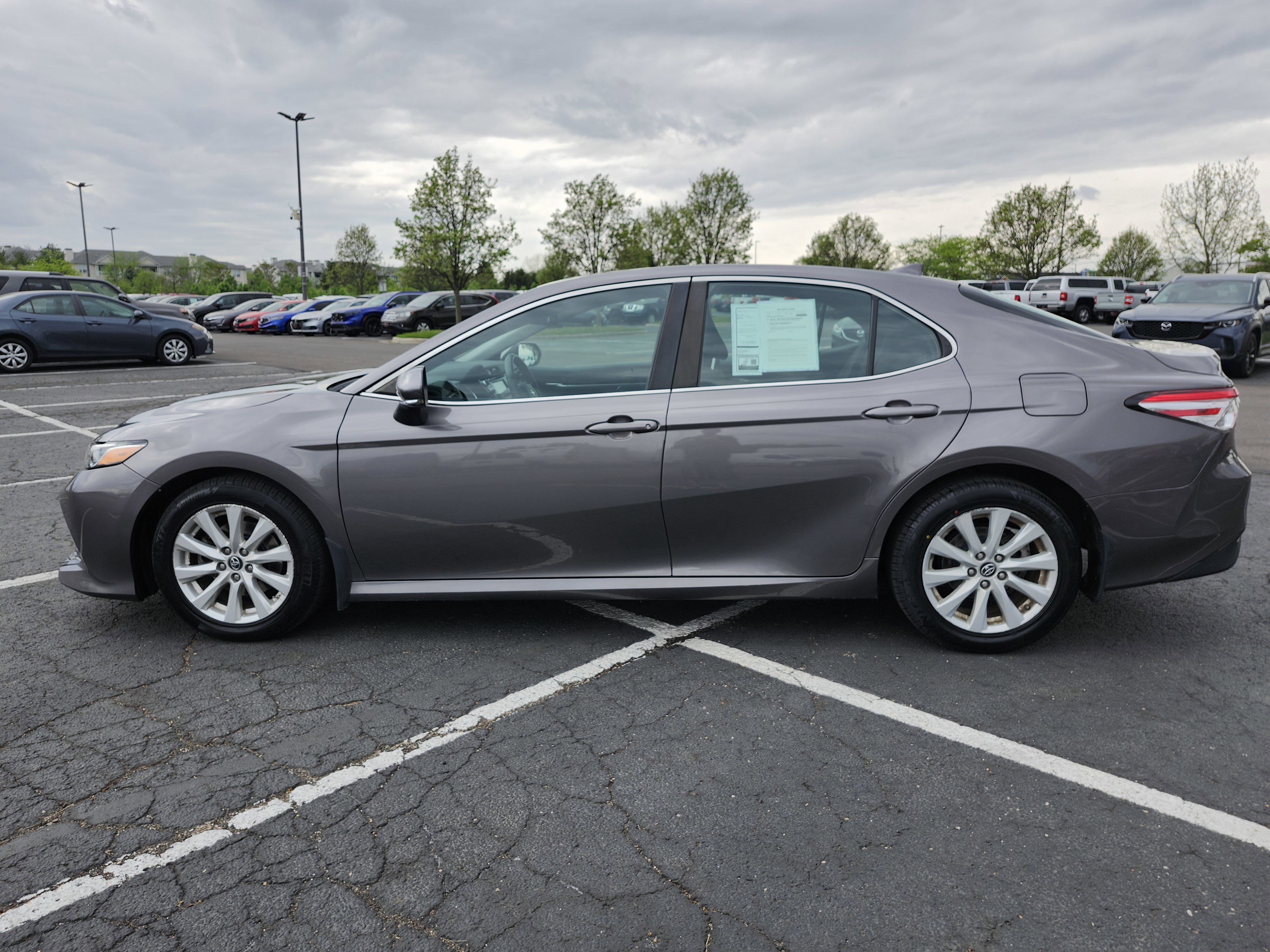 Used 2019 Toyota Camry LE w/ Convenience Package image 12