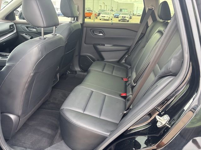 Used 2023 Nissan Rogue SV w/ SV Premium B Package AWD/4WD image 10