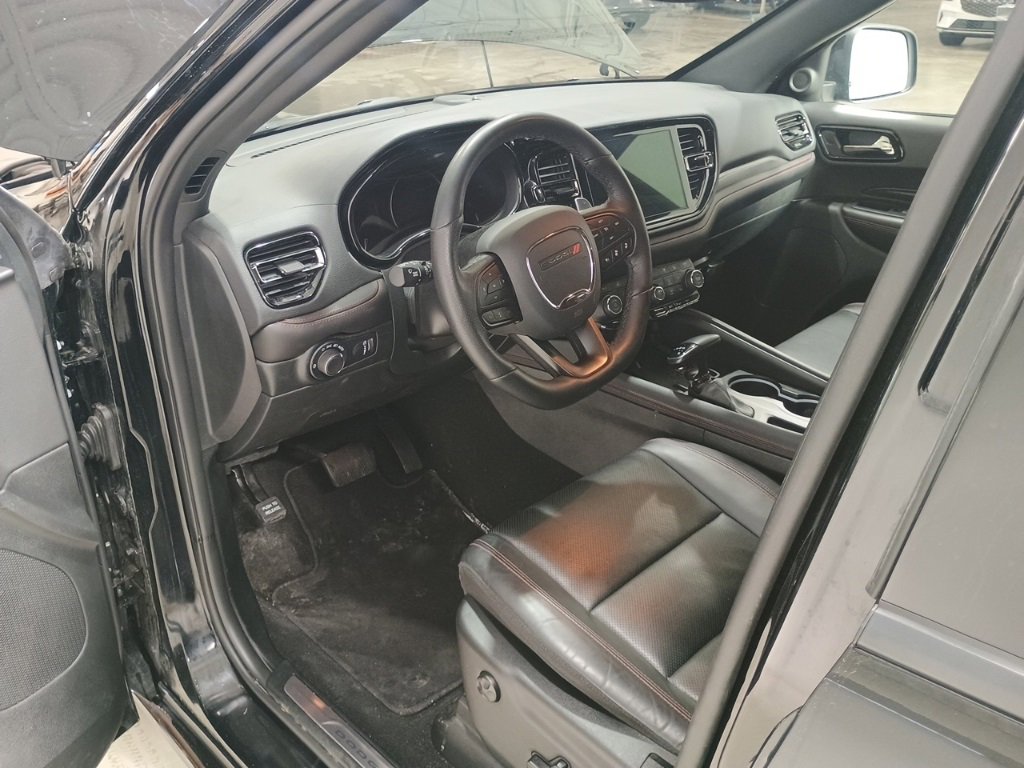 Used 2025 Dodge Durango GT image 29