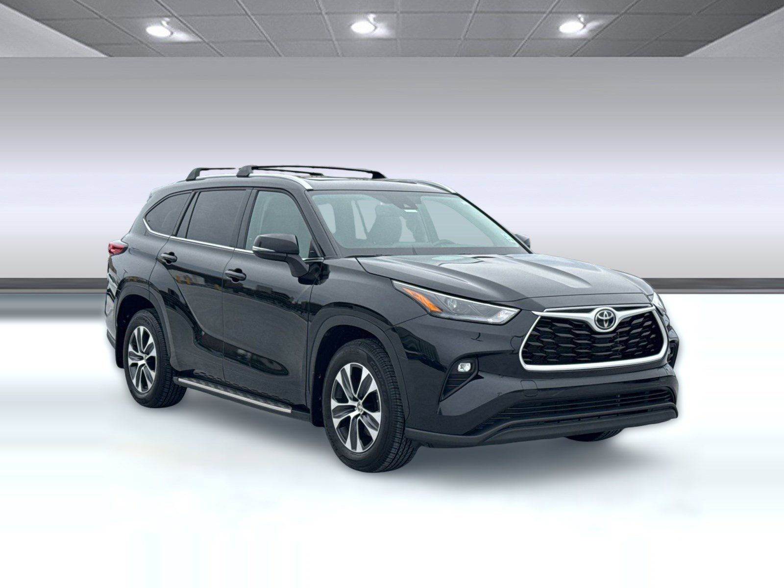 Used 2022 Toyota Highlander XLE image 7