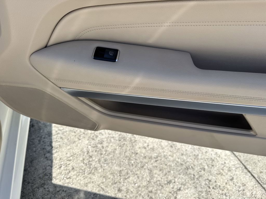 Used 2017 Mercedes-Benz E 400 Cabriolet image 42