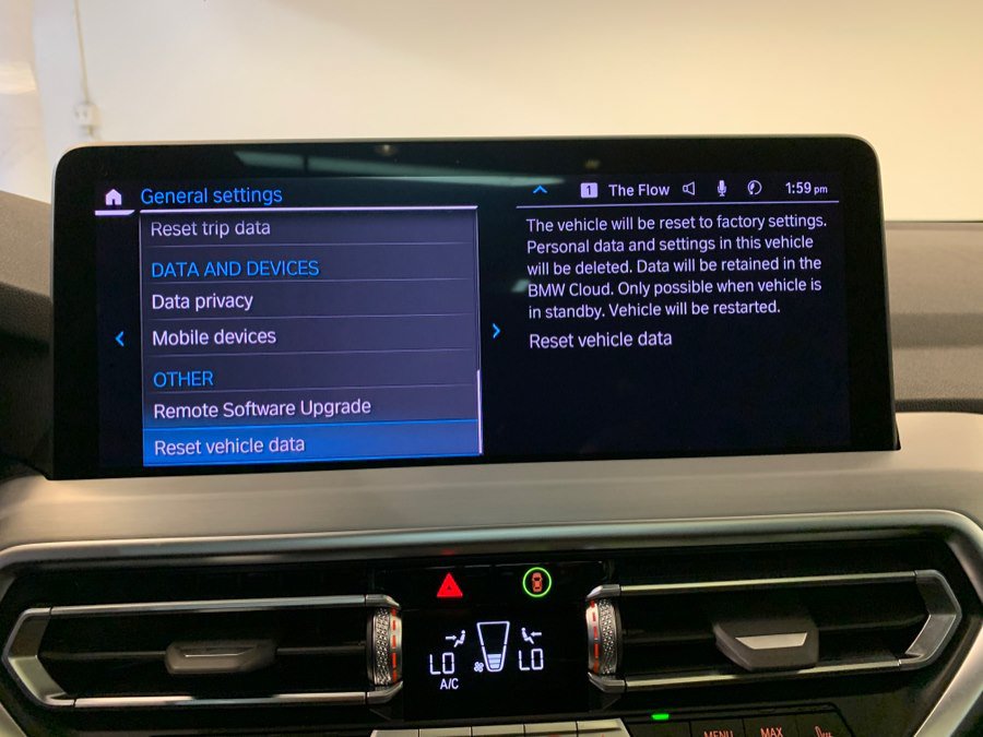 Used 2025 BMW X4 xDrive30i w/ Premium Package AWD/4WD image 39