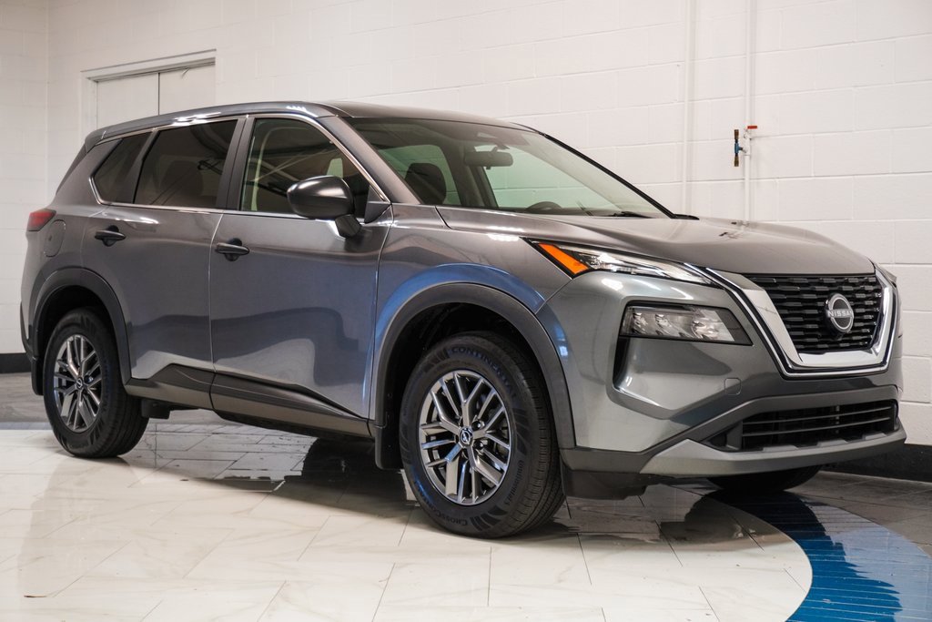 Used 2023 Nissan Rogue S image 5