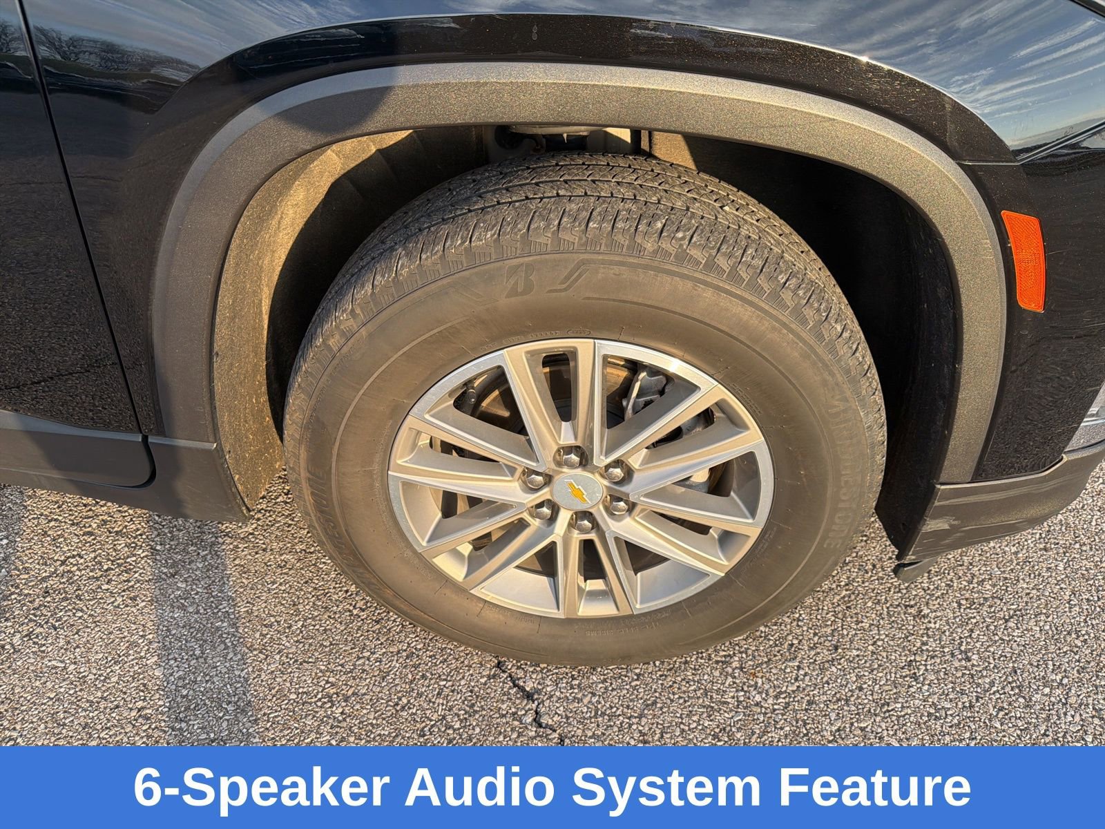 Used 2023 Chevrolet Traverse LT image 26