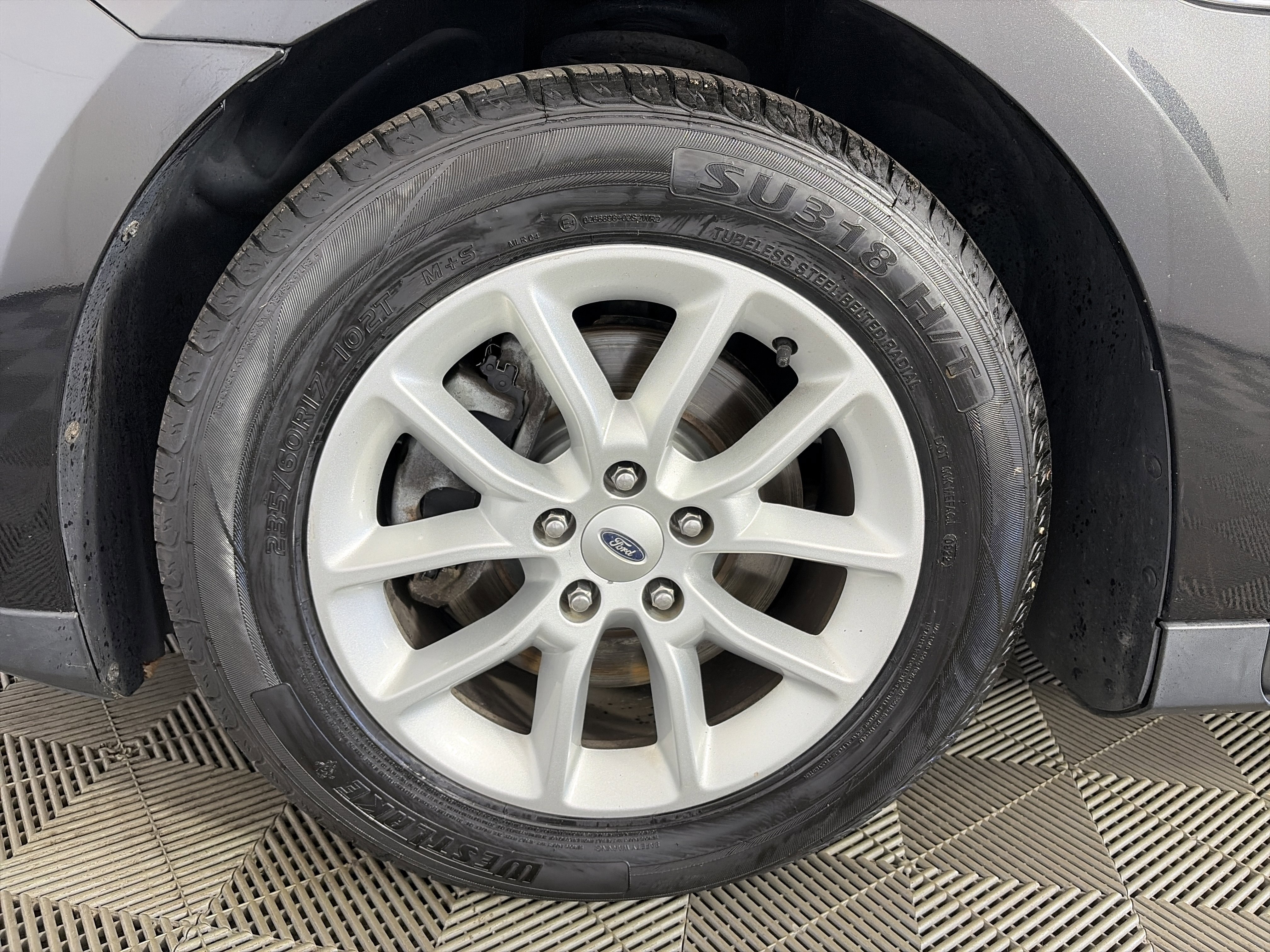 Used 2013 Ford Taurus SE image 13