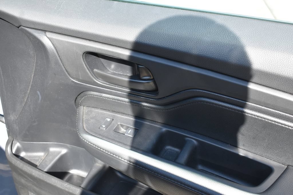 Used 2025 Honda Odyssey Sport-L image 18